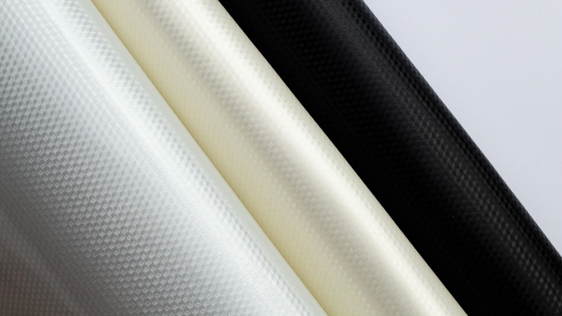 Diferentes cores de um laminado sintético brilhoso